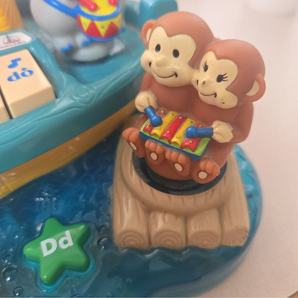 V-Tech-Little Smart-Land 'n Sea Jamboree-Music-Lights-Colors-Piano-Songs-ABCD